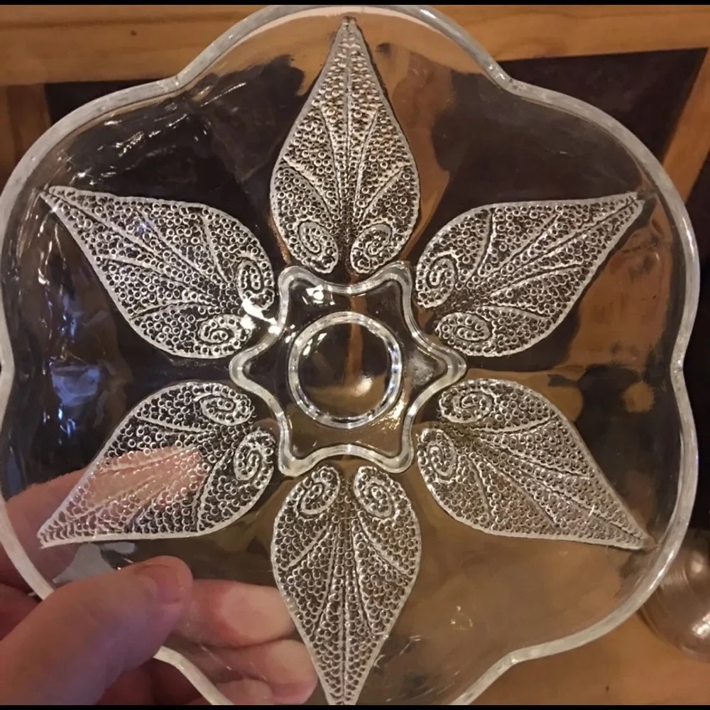 Vintage 1970s Leaf Glass Candy Bowl